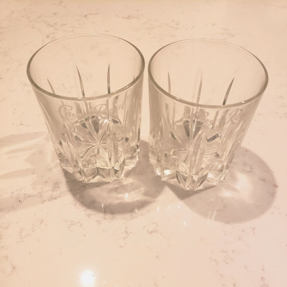 Vintage crown‎ royal star glasses